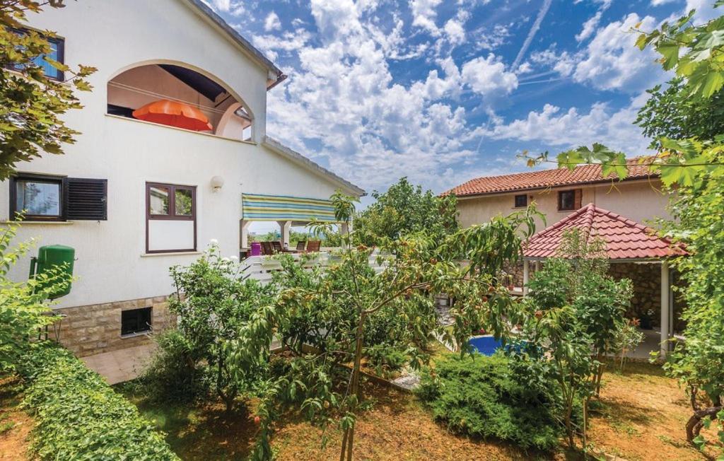 Apartments Vesna ปิเนซิตซี ภายนอก รูปภาพ