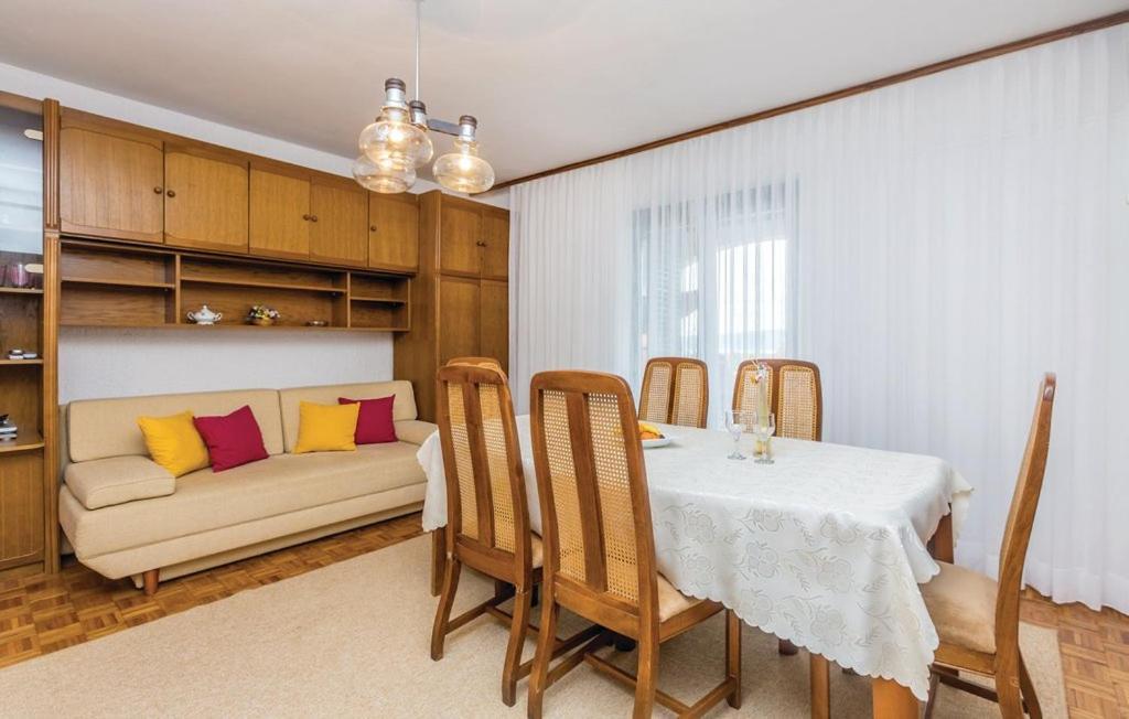 Apartments Vesna ปิเนซิตซี ภายนอก รูปภาพ