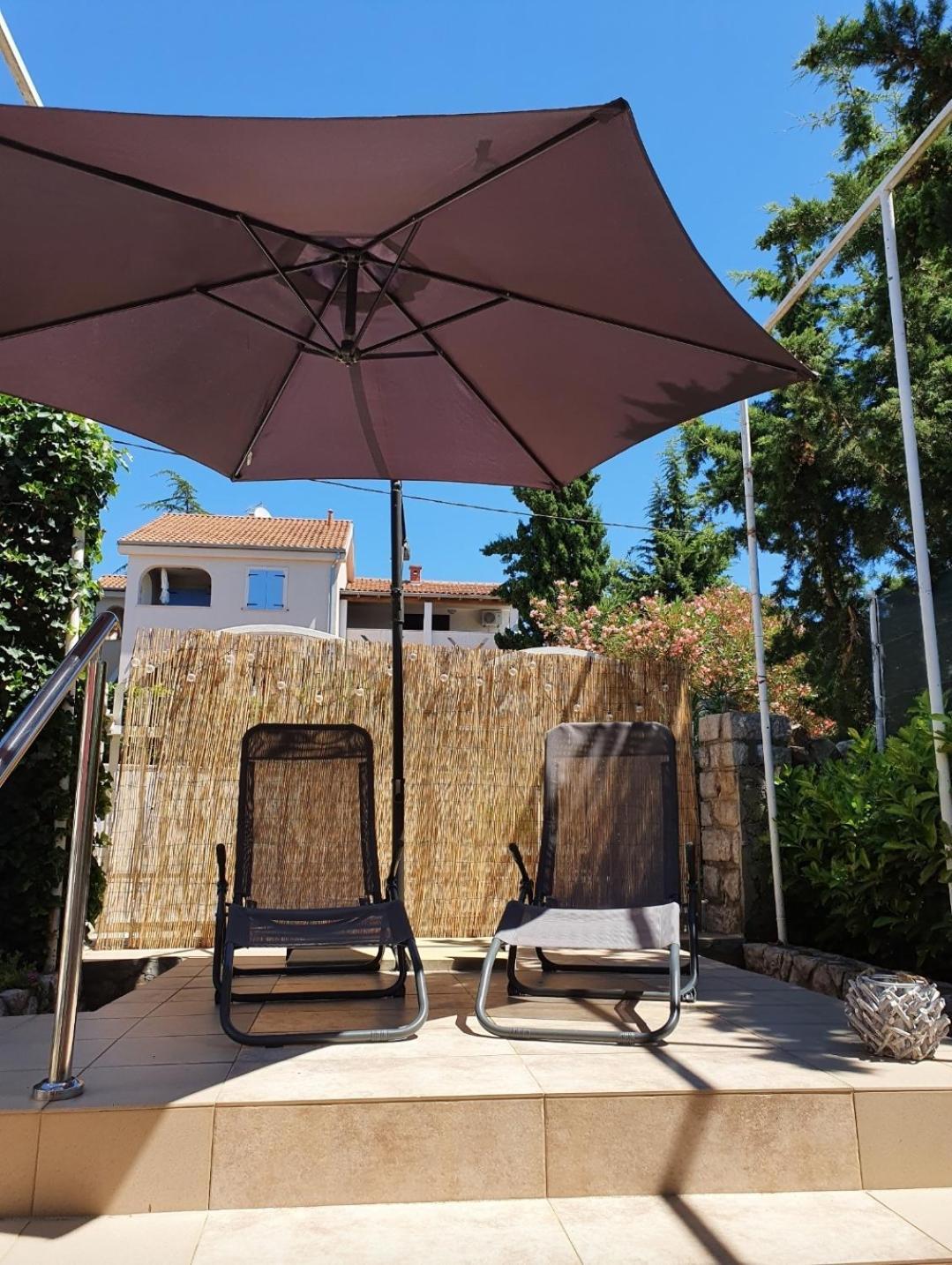 Apartments Vesna ปิเนซิตซี ภายนอก รูปภาพ