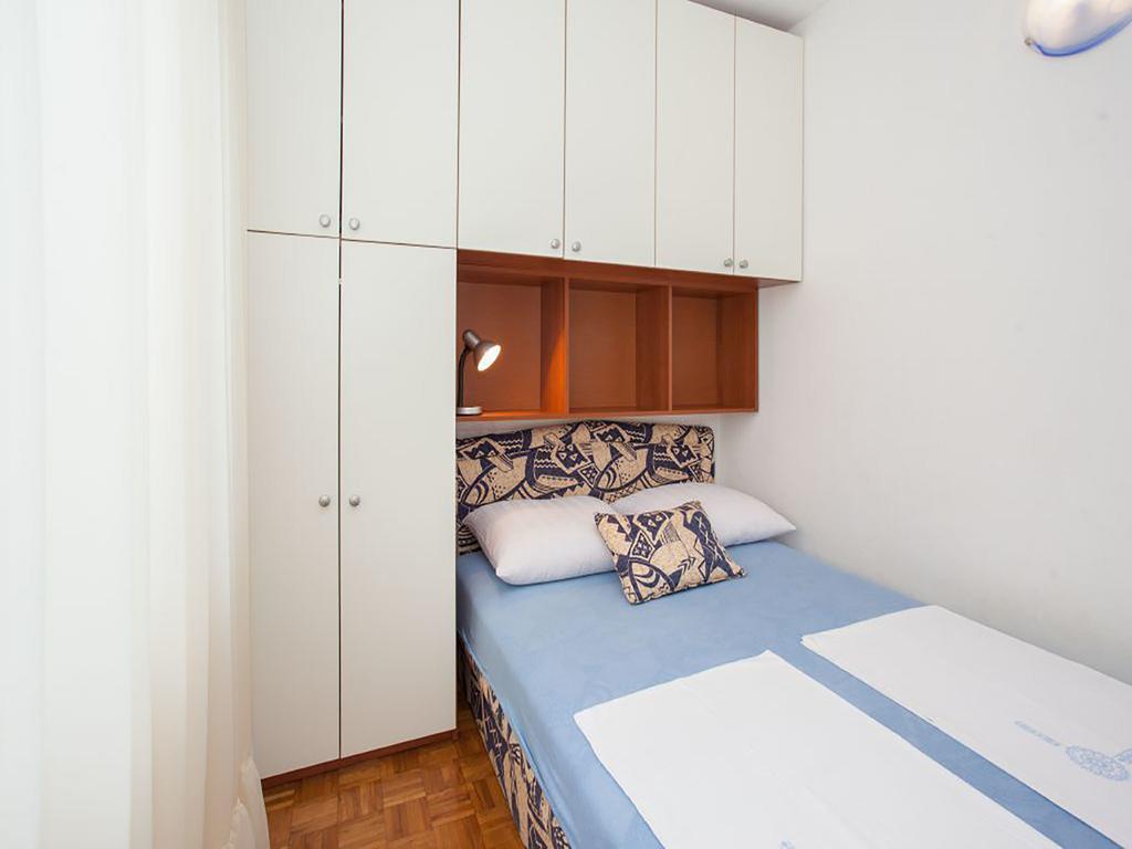 Apartments Vesna ปิเนซิตซี ภายนอก รูปภาพ