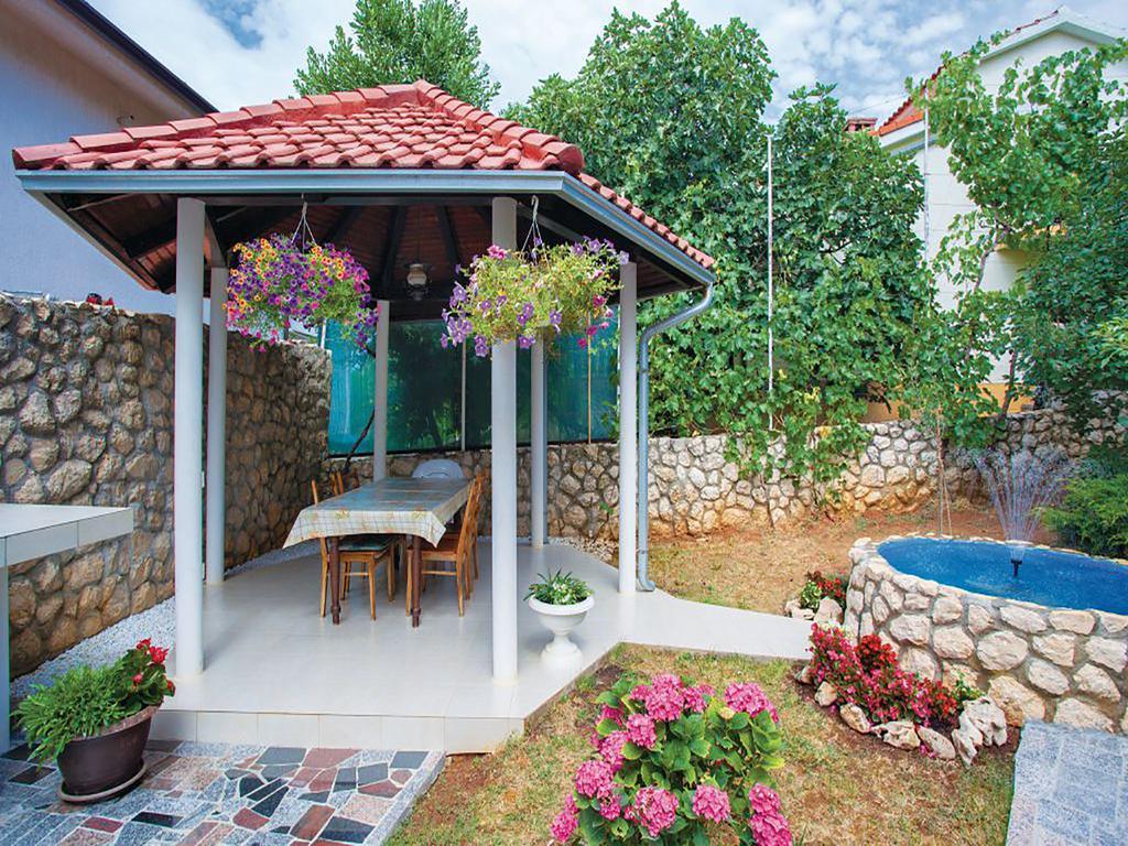 Apartments Vesna ปิเนซิตซี ภายนอก รูปภาพ